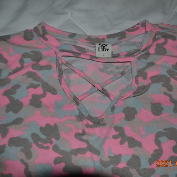 Sew In Love Top - Picture 3 of 5